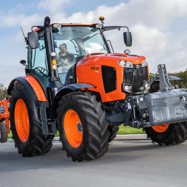 Kubota M6-101 U, traktor iz M6 Utility serije