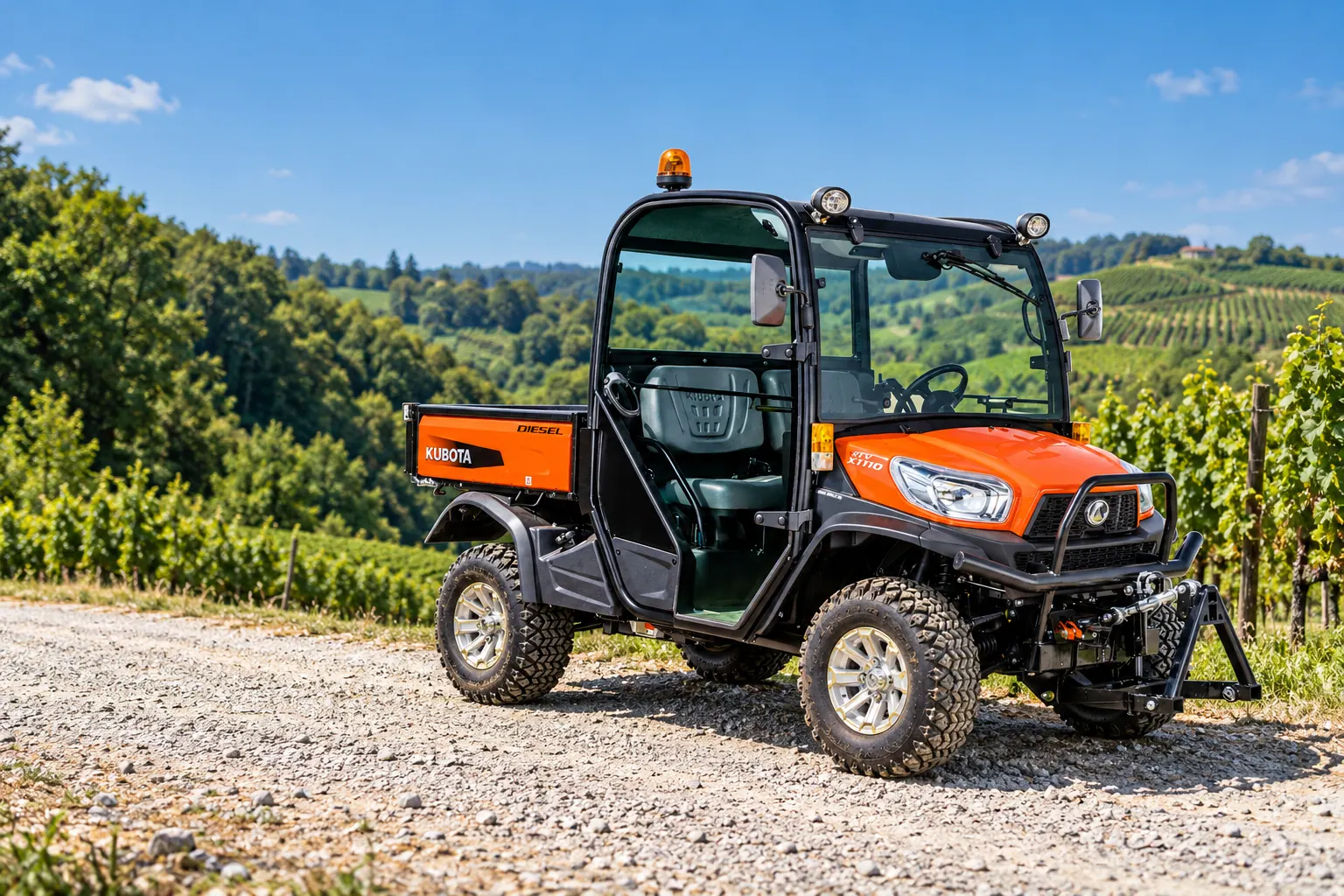 Kubota RTV X1110, višenamjensko vozilo s kabinom na makadamu uz vinograde