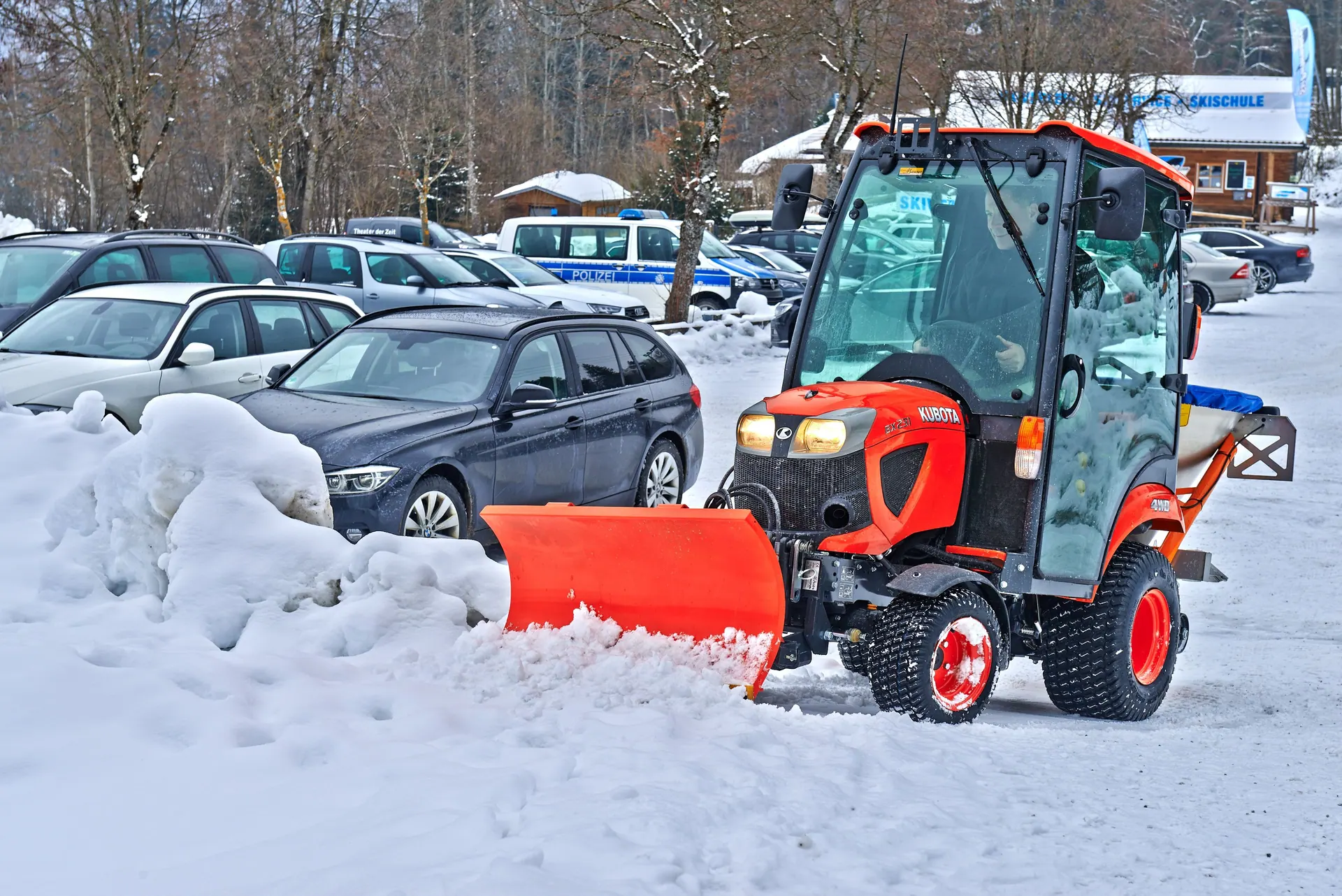 Kubota BX kabina, ralica