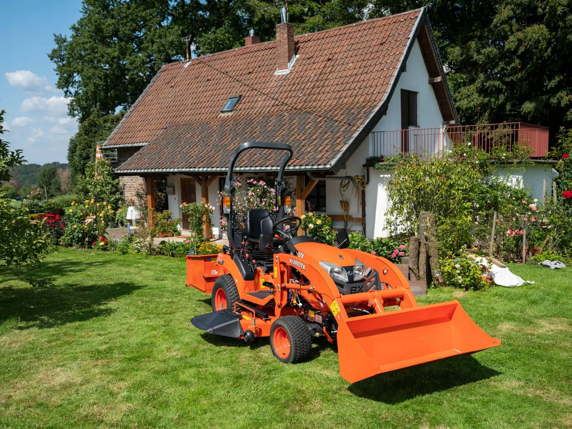 Kubota BX231 H R, u radu