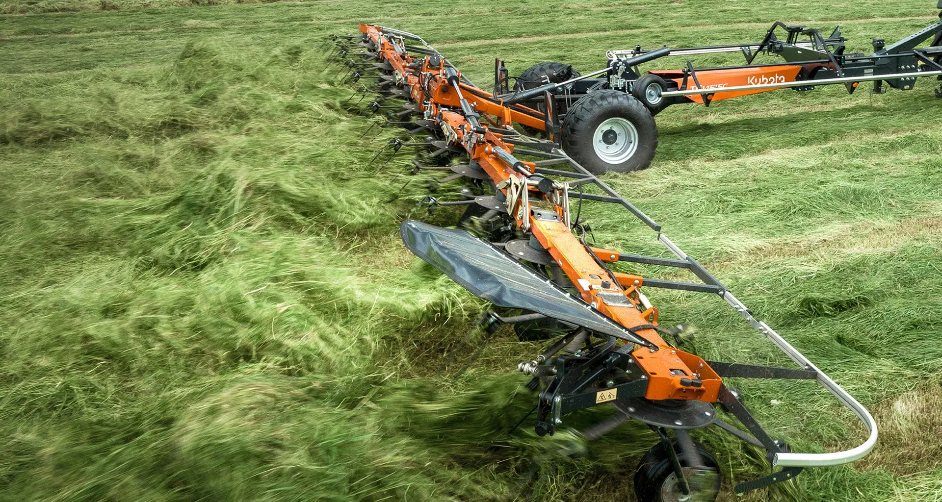 Kubota Rastresači sijena TE serija, TE14515C u radu