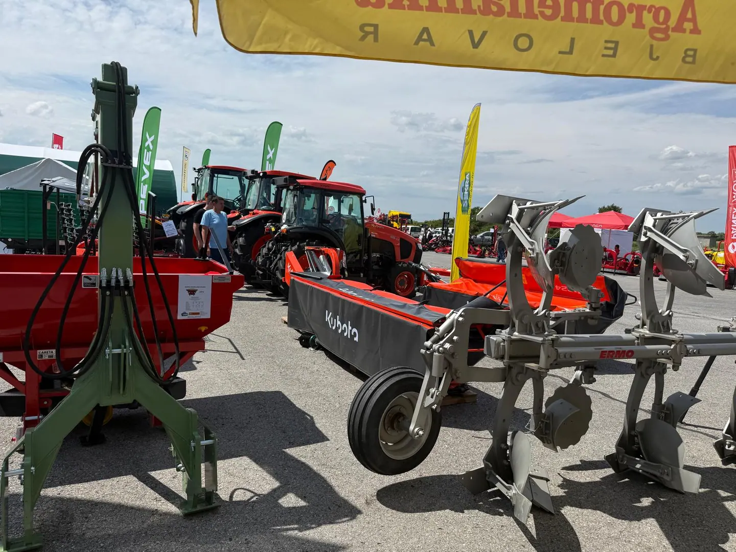 Farmshow Osijek 2026.: Kubota kosilica, plug Ermo i traktori Kubota na izložbenom prostoru