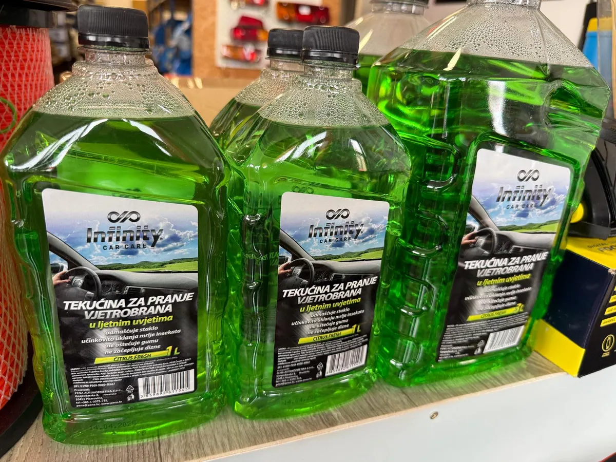 Windscreen washer fluid in canisters